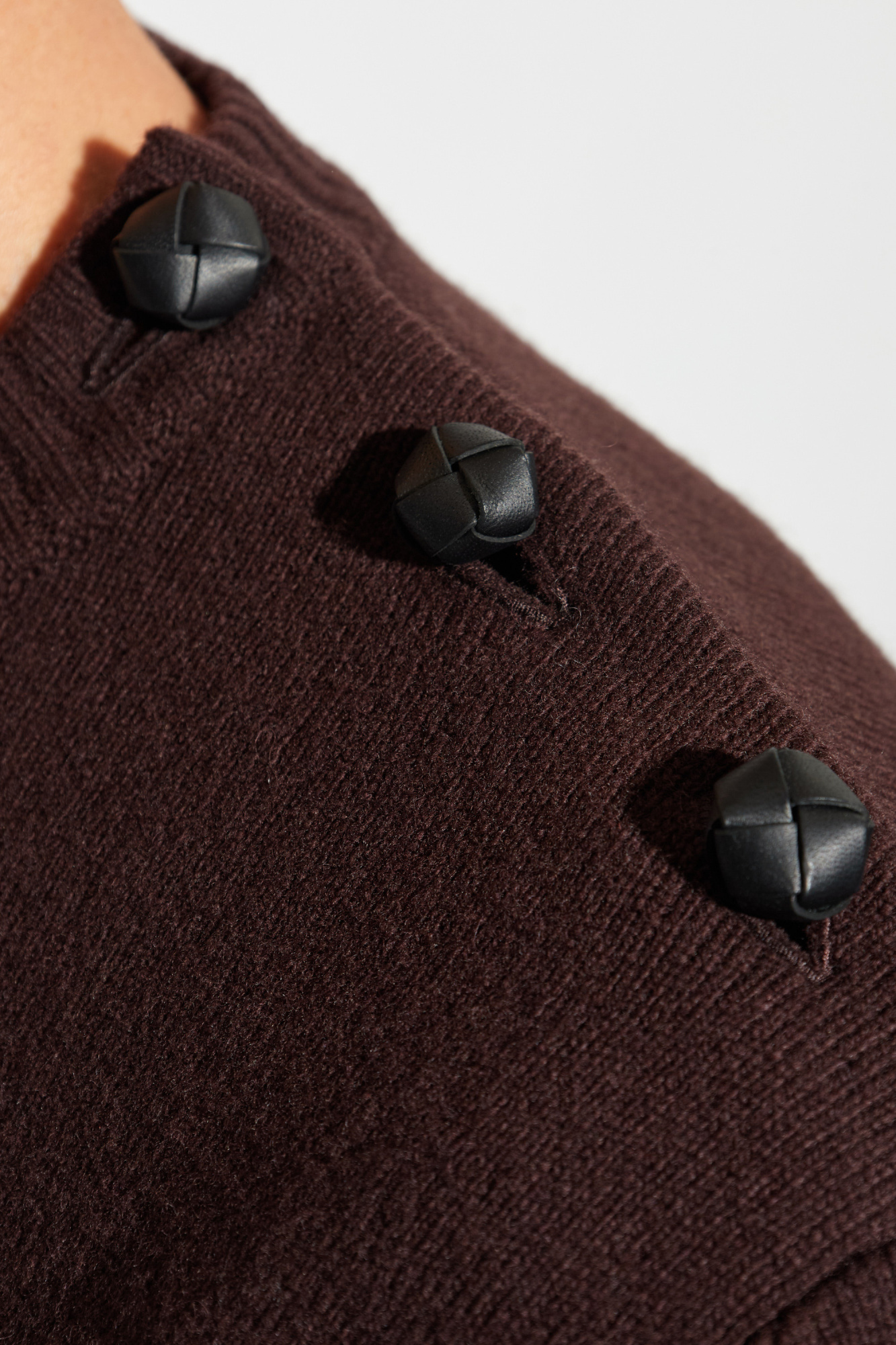 【non＊ 】BOTTEGA VENETA ニットポロ Bottega Veneta Ribbed-knit cotton-blend henley shirt Bottega